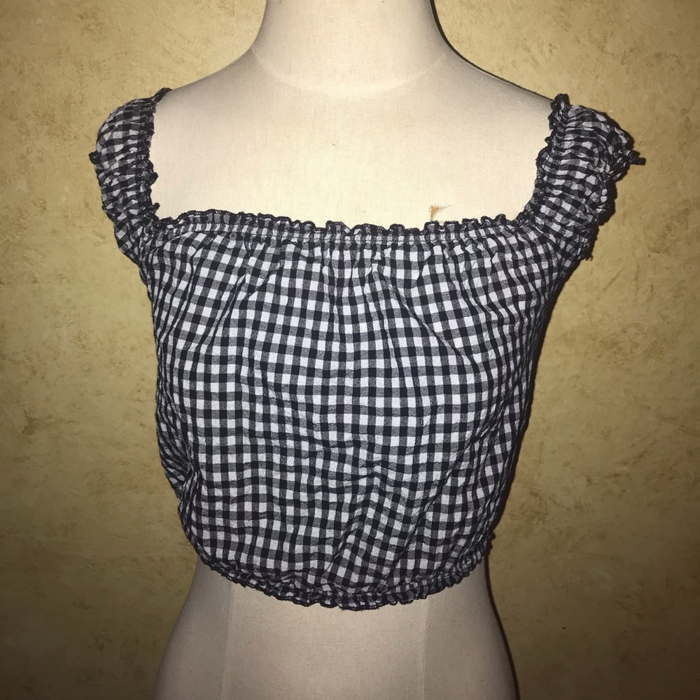 Brandy Melville off the shoulder top
